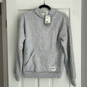 NWT gray H&M hoodie, never worn. Size 12-14 kids